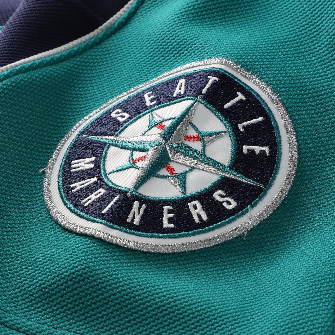 Seattle Mariners Ichiro Suzuki Mitchell & Ness 2006 Cooperstown Mesh Batting Practice Button - Up Jersey - Navy